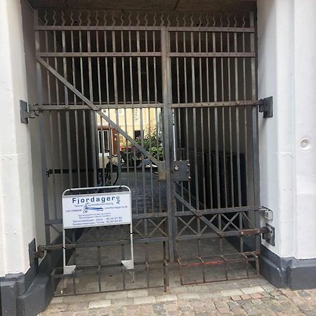 Nyrenoveret Charmerende Lejlighed I Odense C! Exterior foto